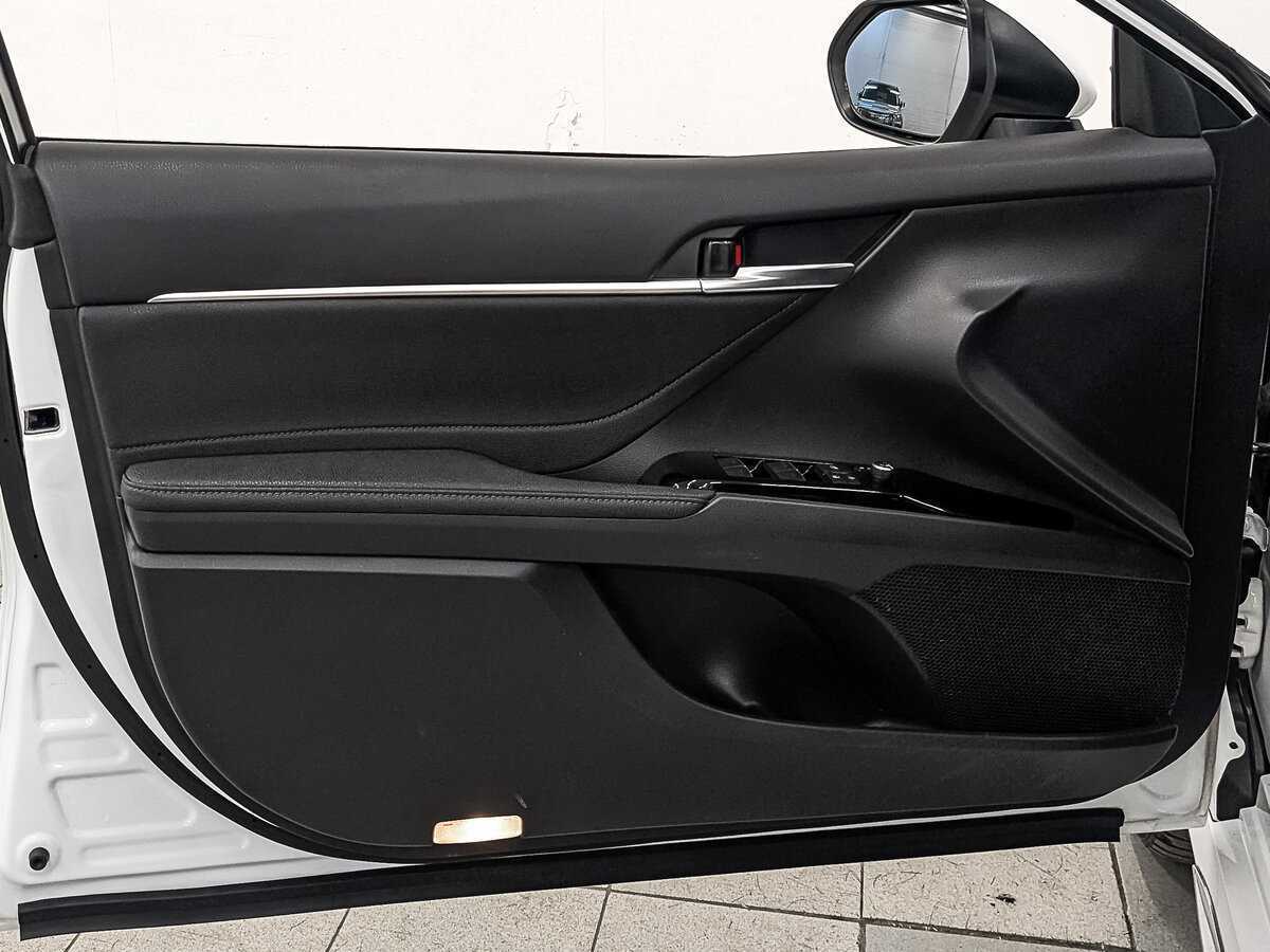 Toyota Camry 2023