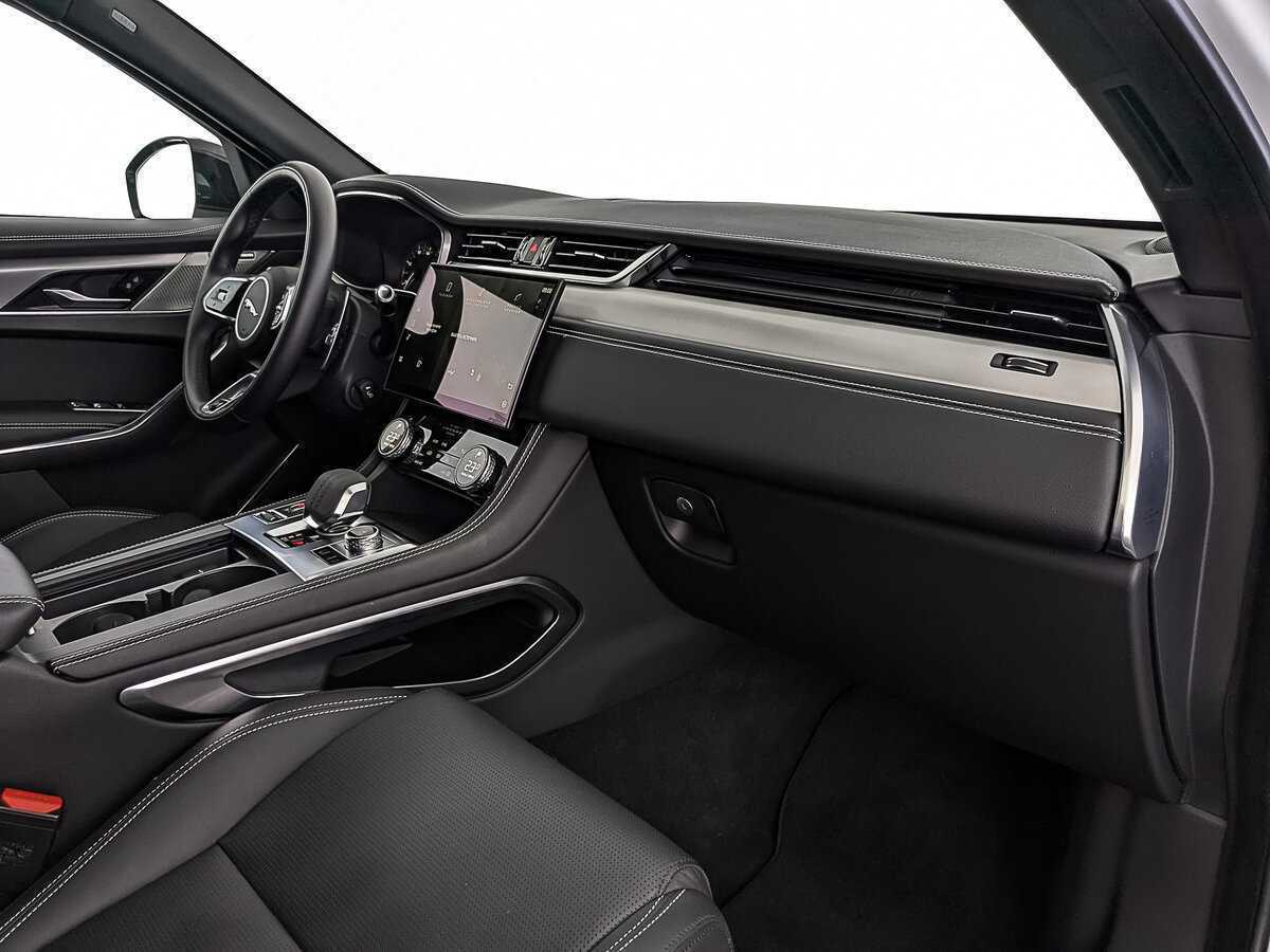Jaguar F-Pace 2022