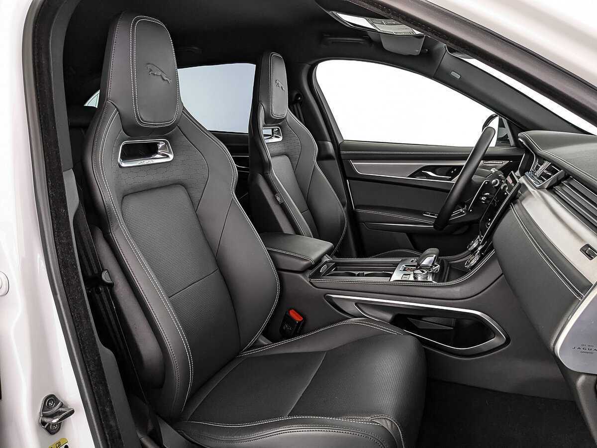 Jaguar F-Pace 2022