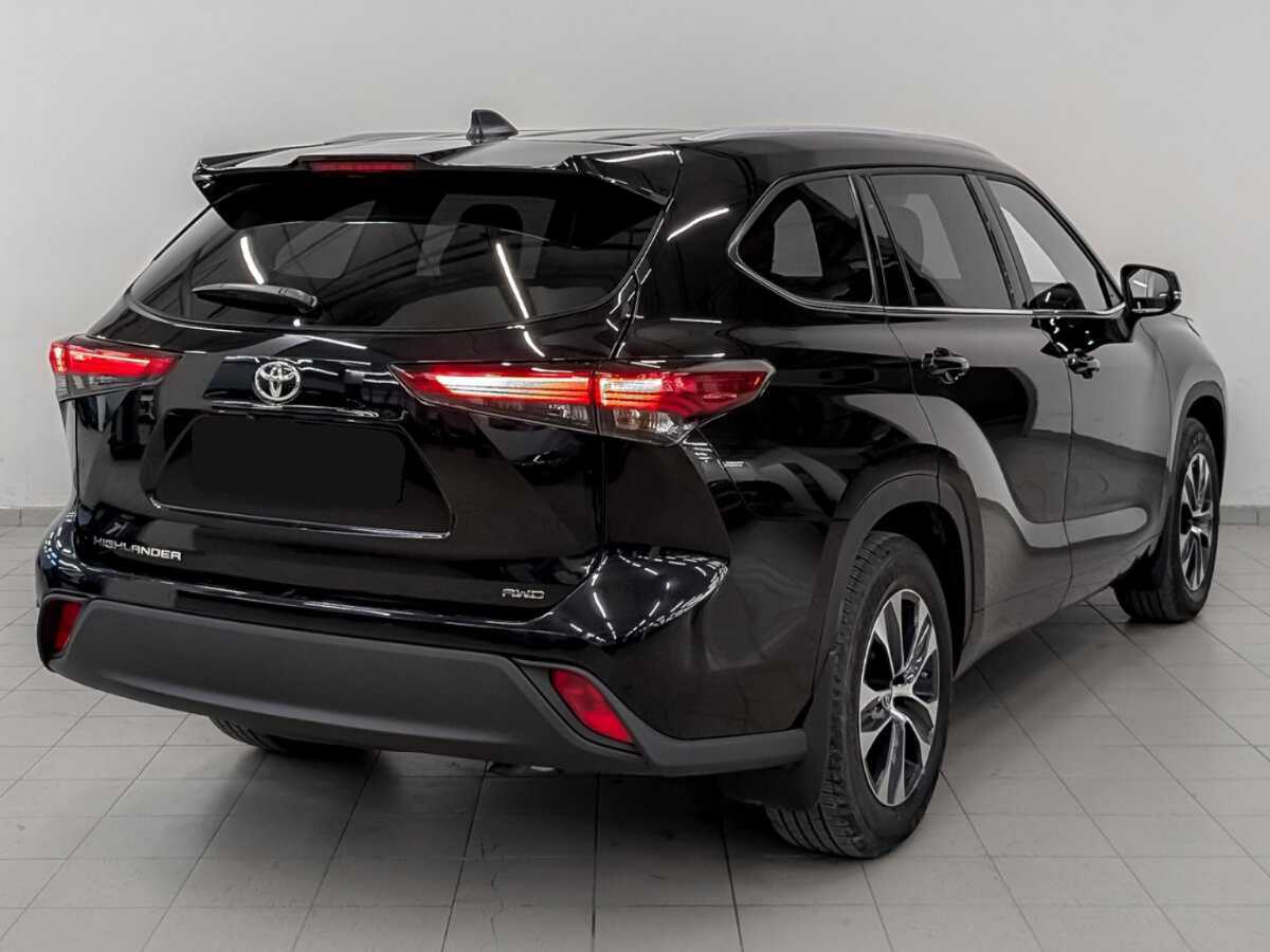 Toyota Highlander 2021