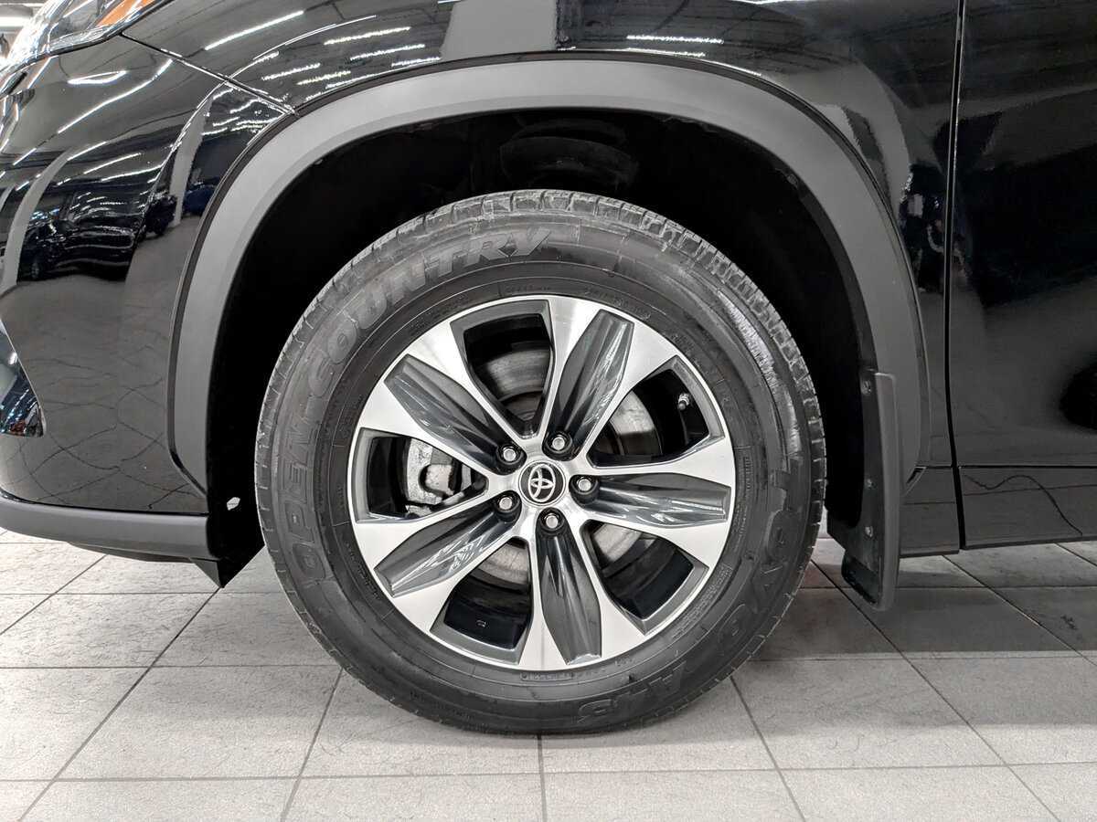 Toyota Highlander 2021