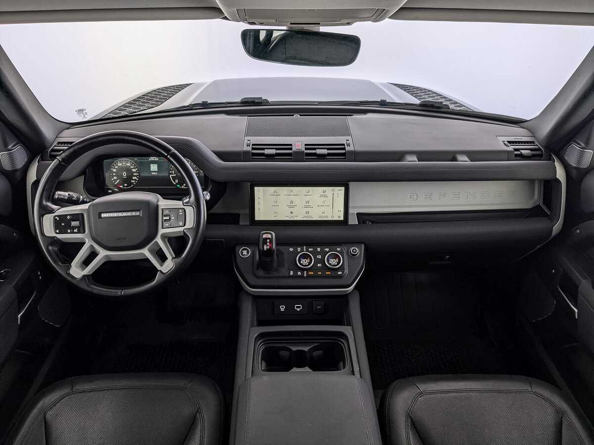 Land Rover Defender 2021
