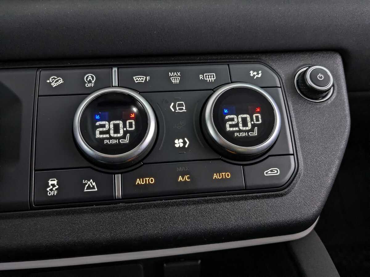 Land Rover Defender 2021