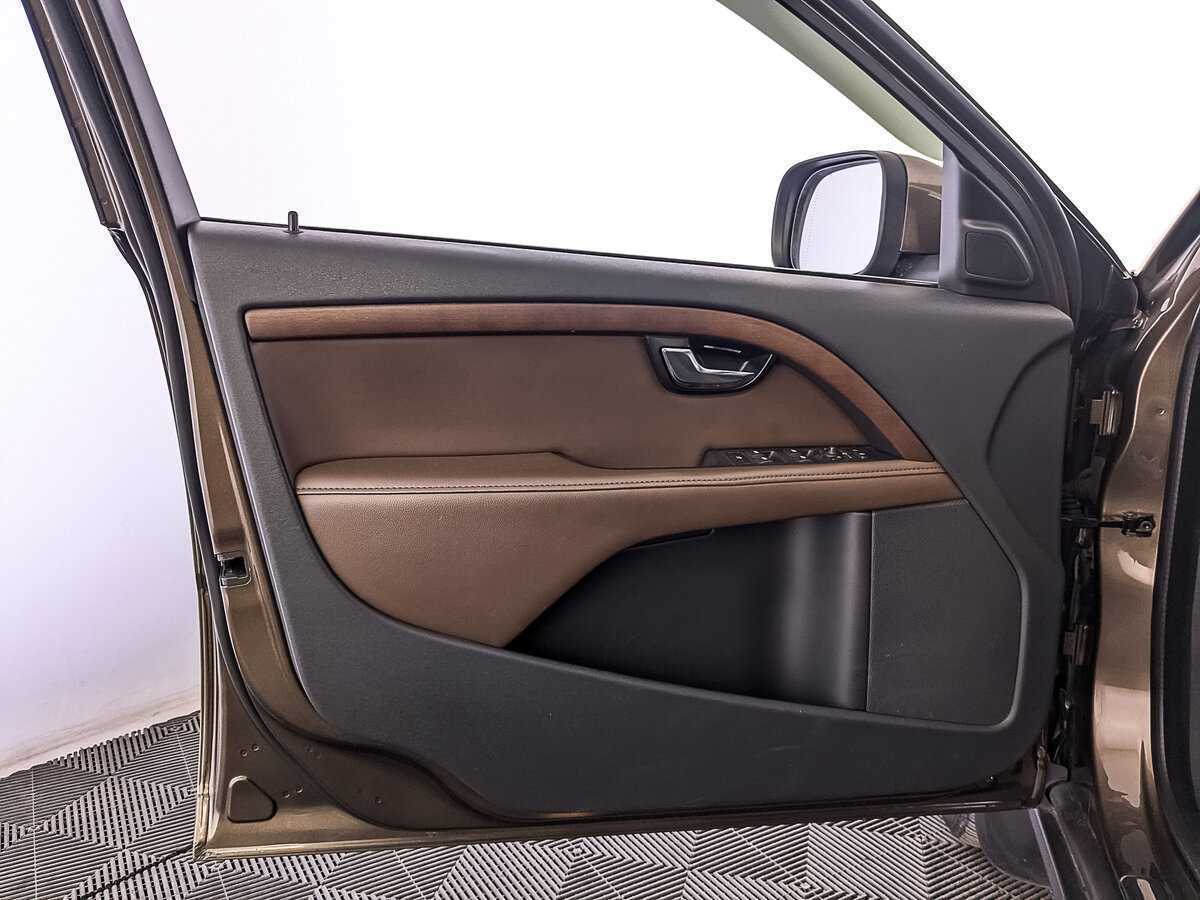 Volvo XC70 2015