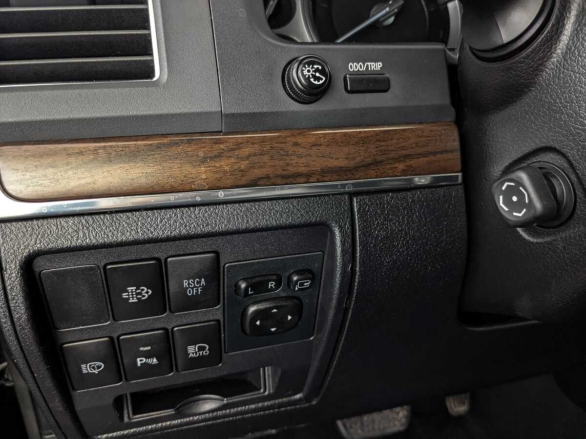 Toyota Land Cruiser 2016