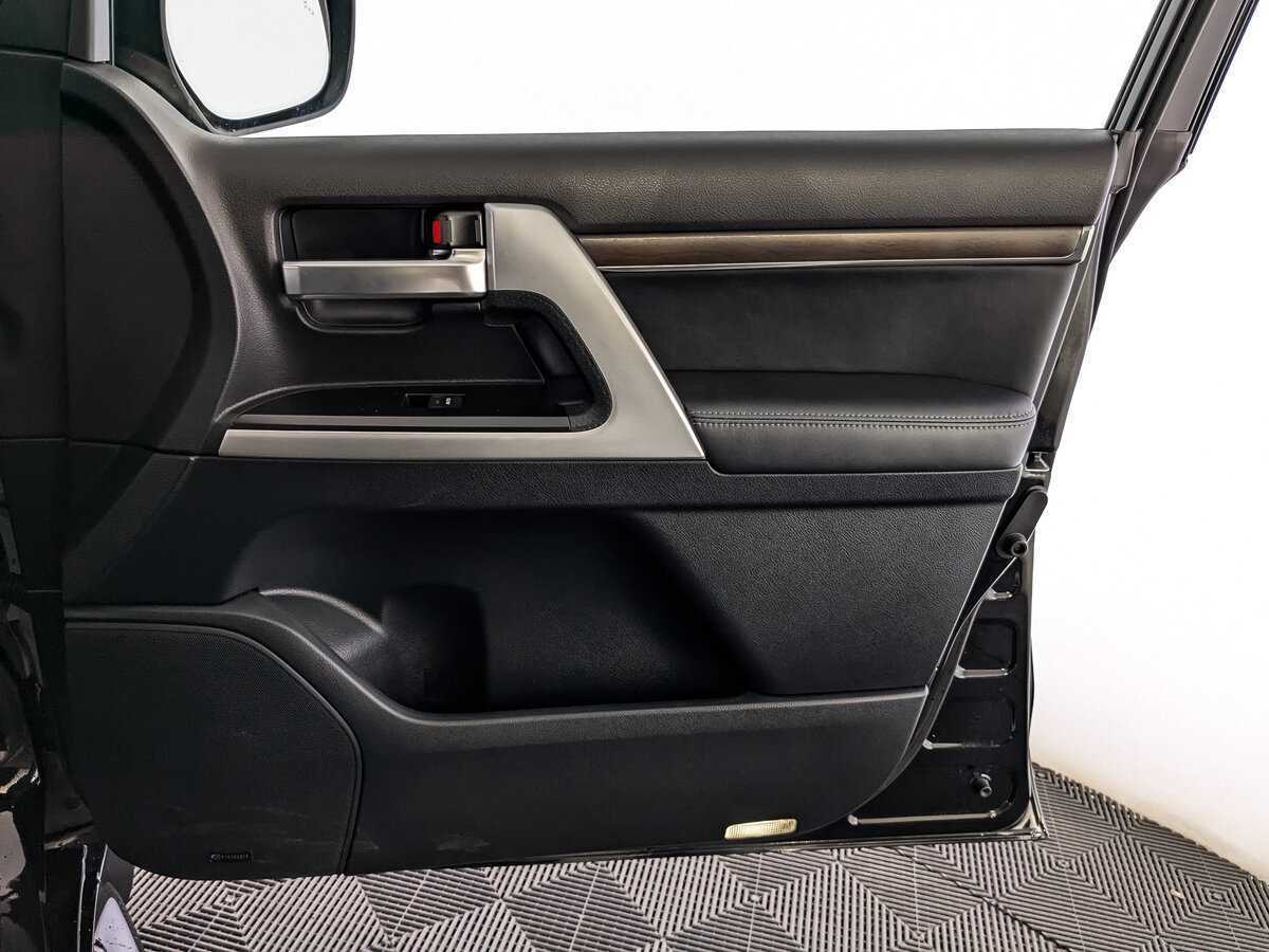 Toyota Land Cruiser 2019