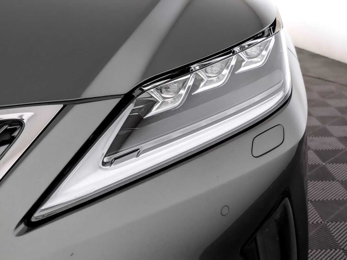 Lexus RX 2021