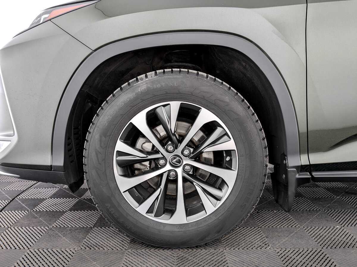 Lexus RX 2021