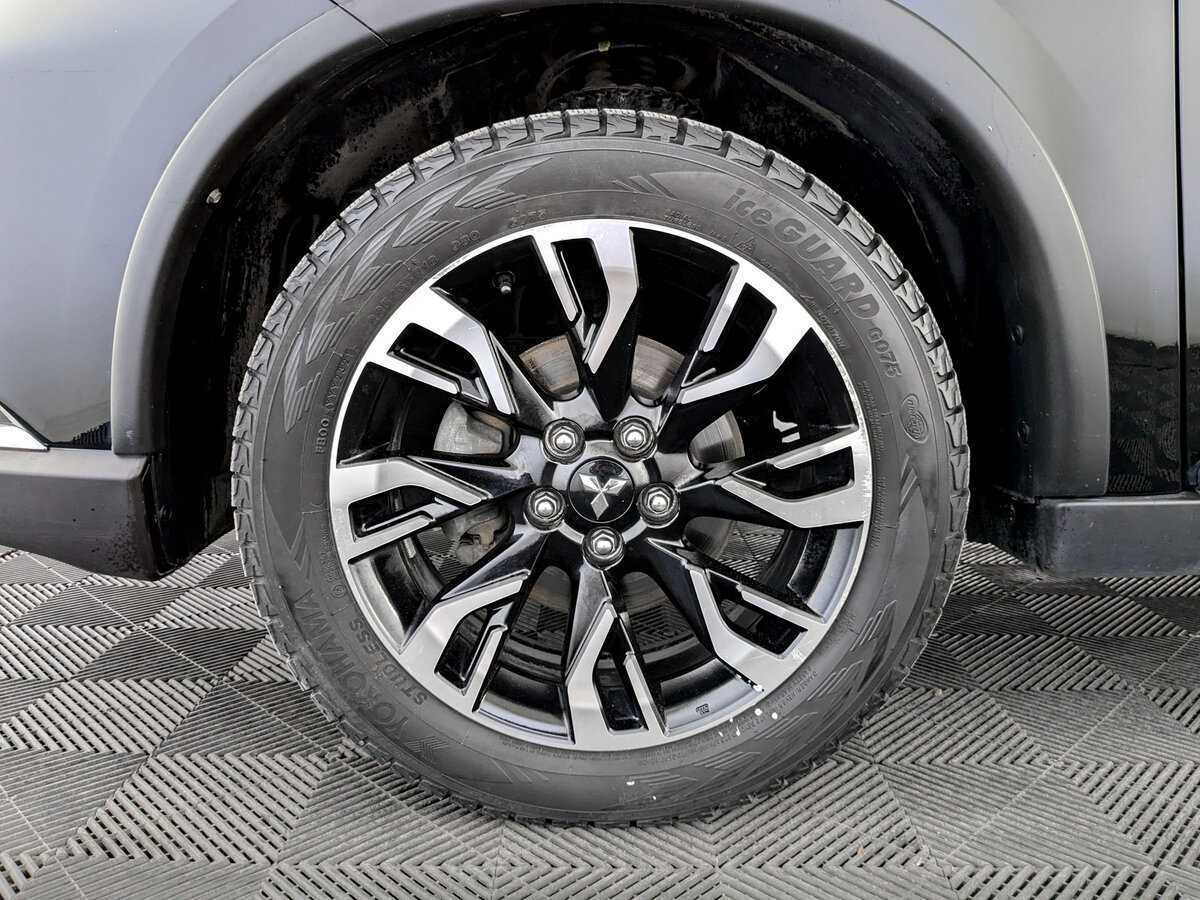 Mitsubishi Outlander 2021