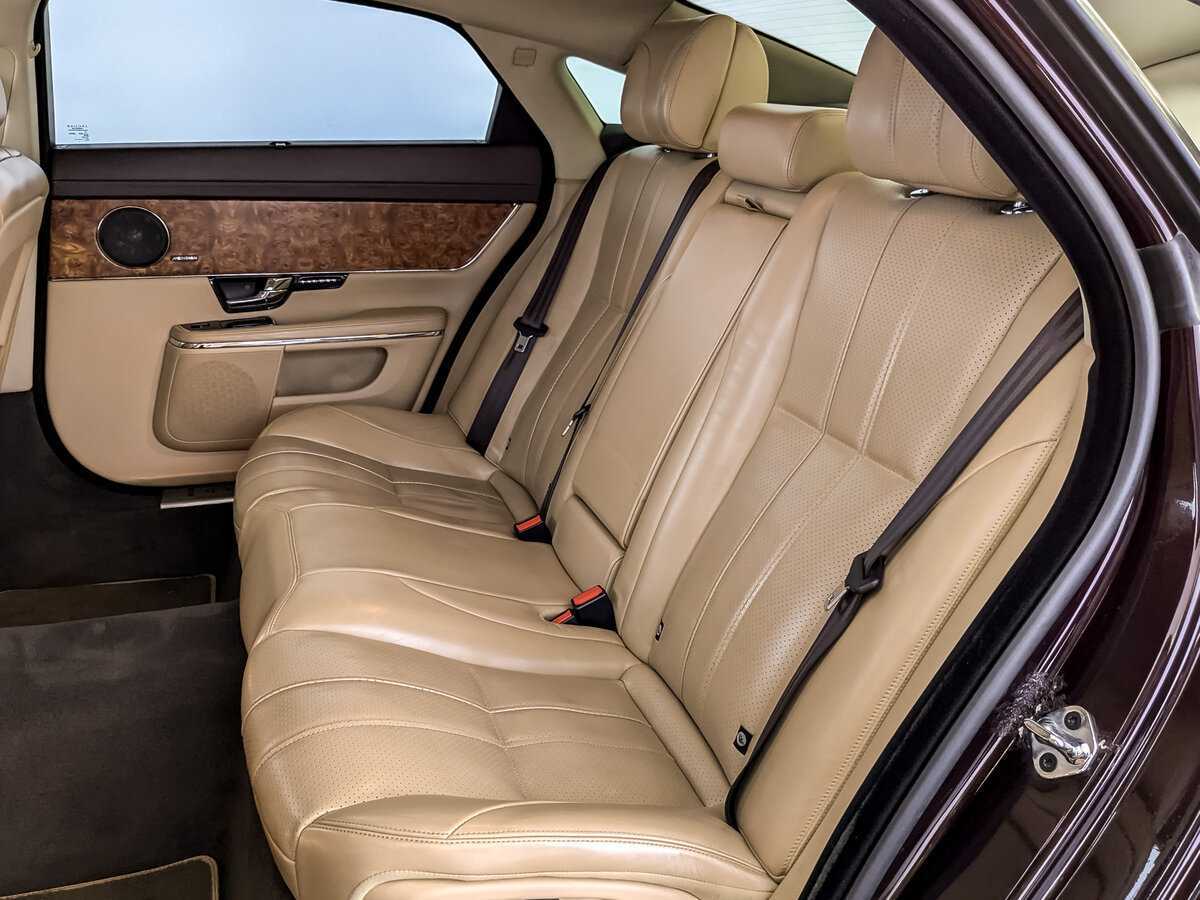 Jaguar XJ 2012