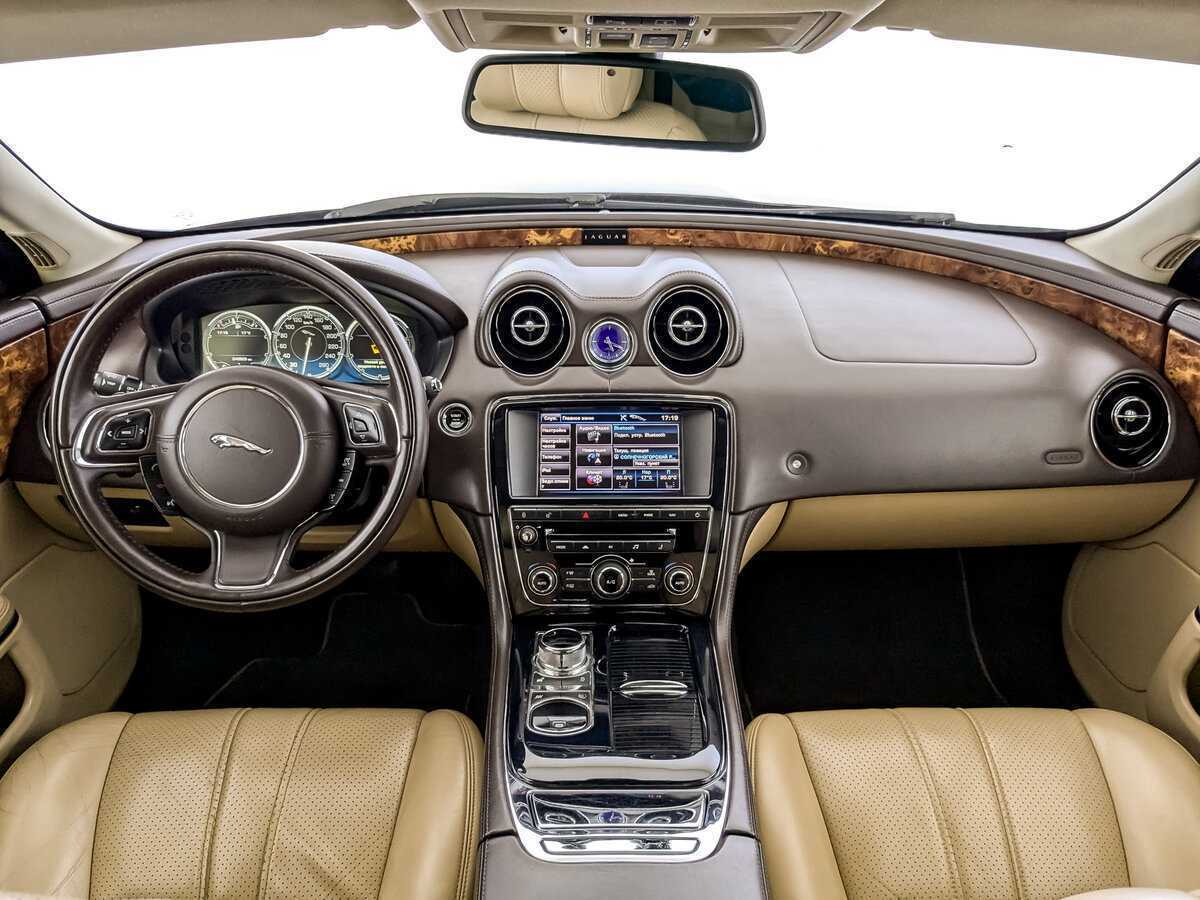 Jaguar XJ 2012
