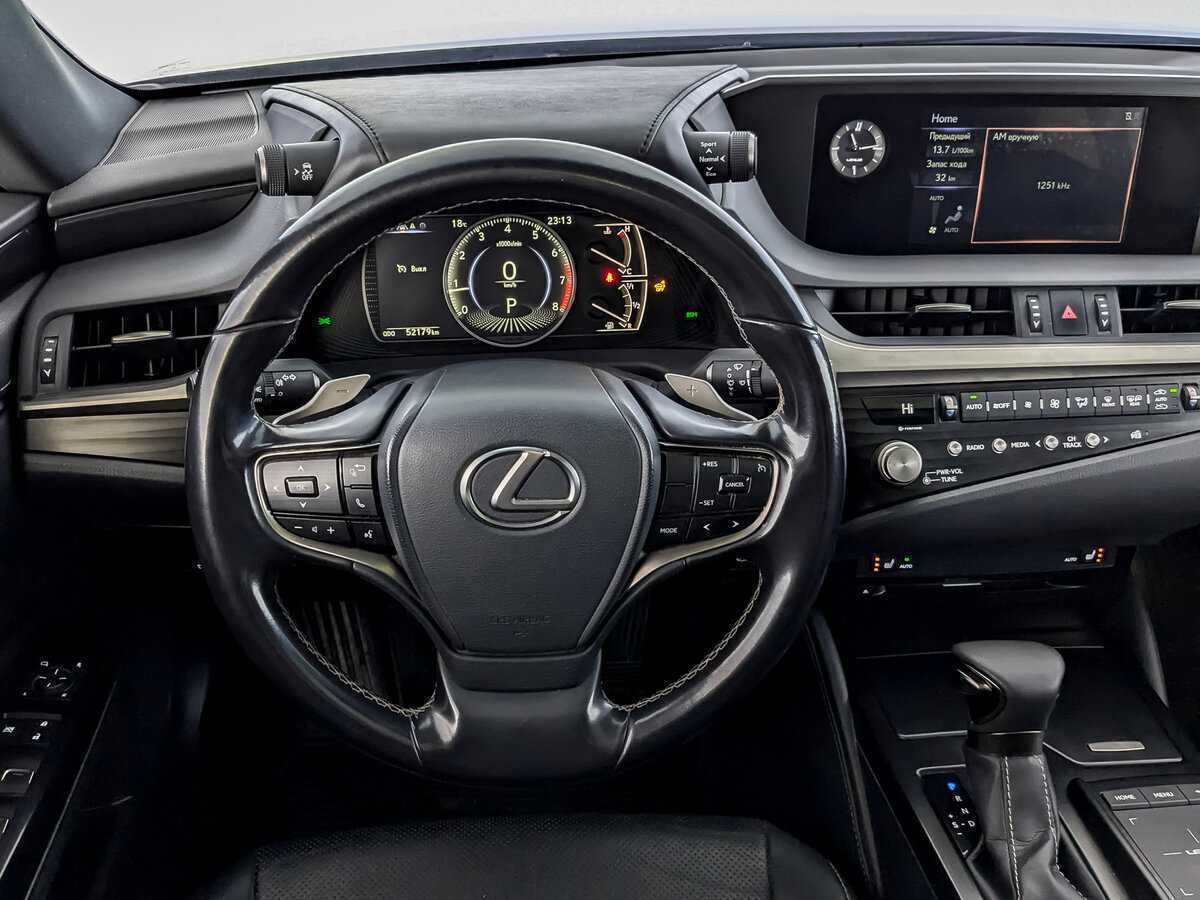 Lexus ES 2021