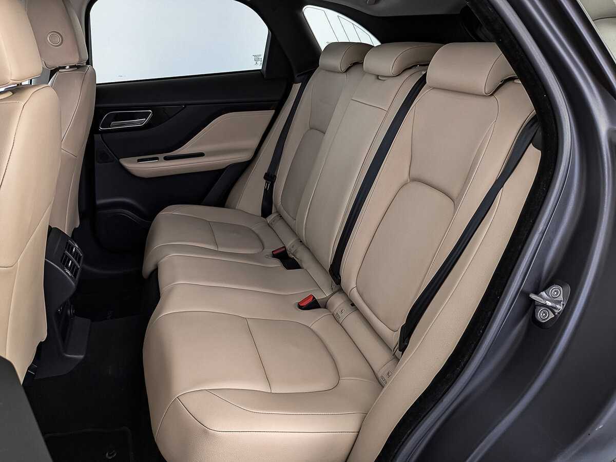 Jaguar F-Pace 2017