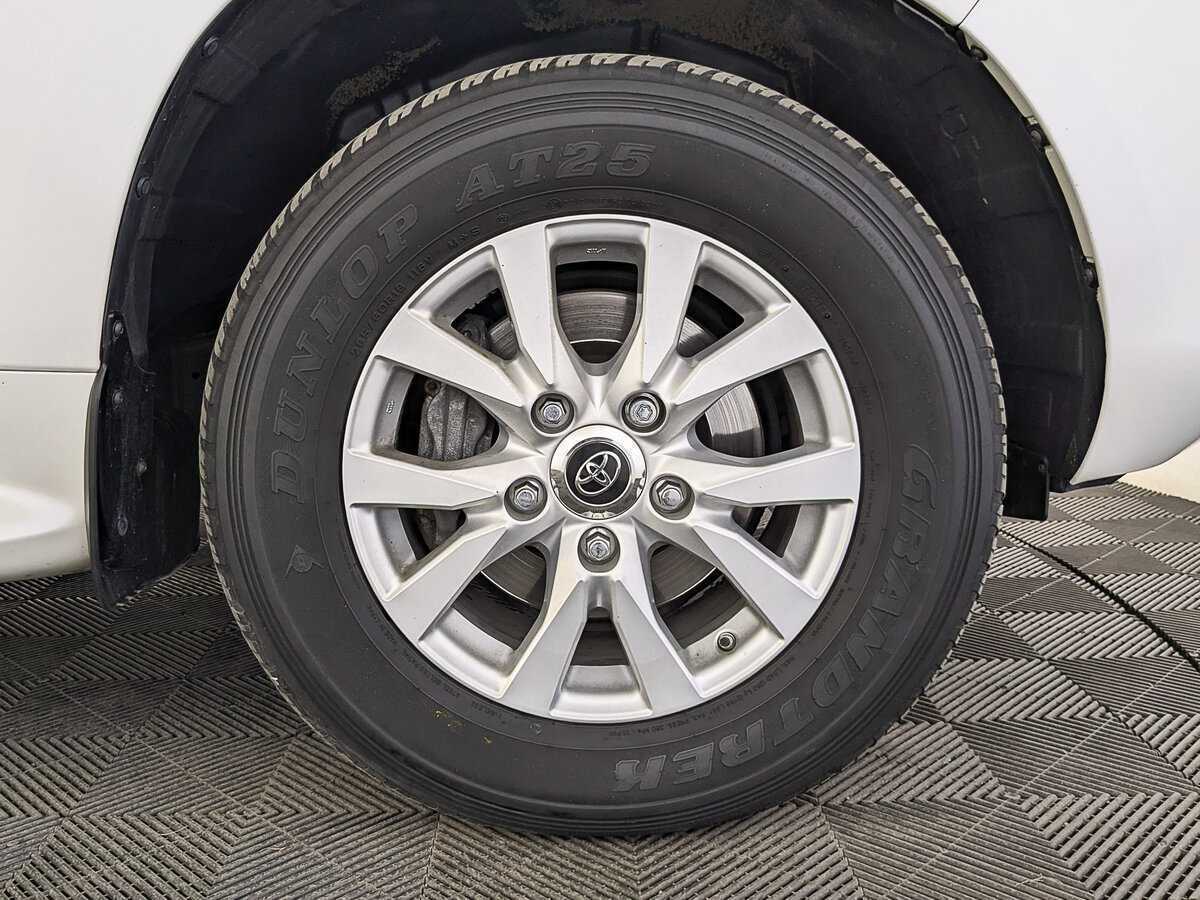 Toyota Land Cruiser 2020