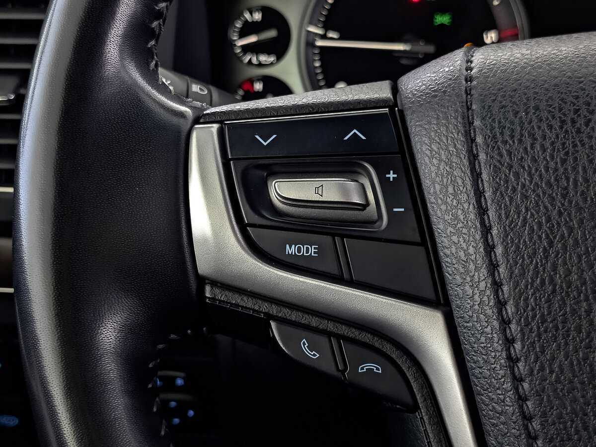 Toyota Land Cruiser 2020