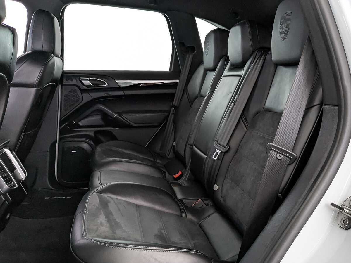 Porsche Cayenne 2016