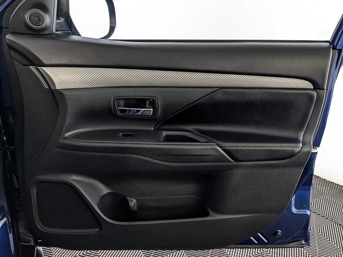 Mitsubishi Outlander 2014