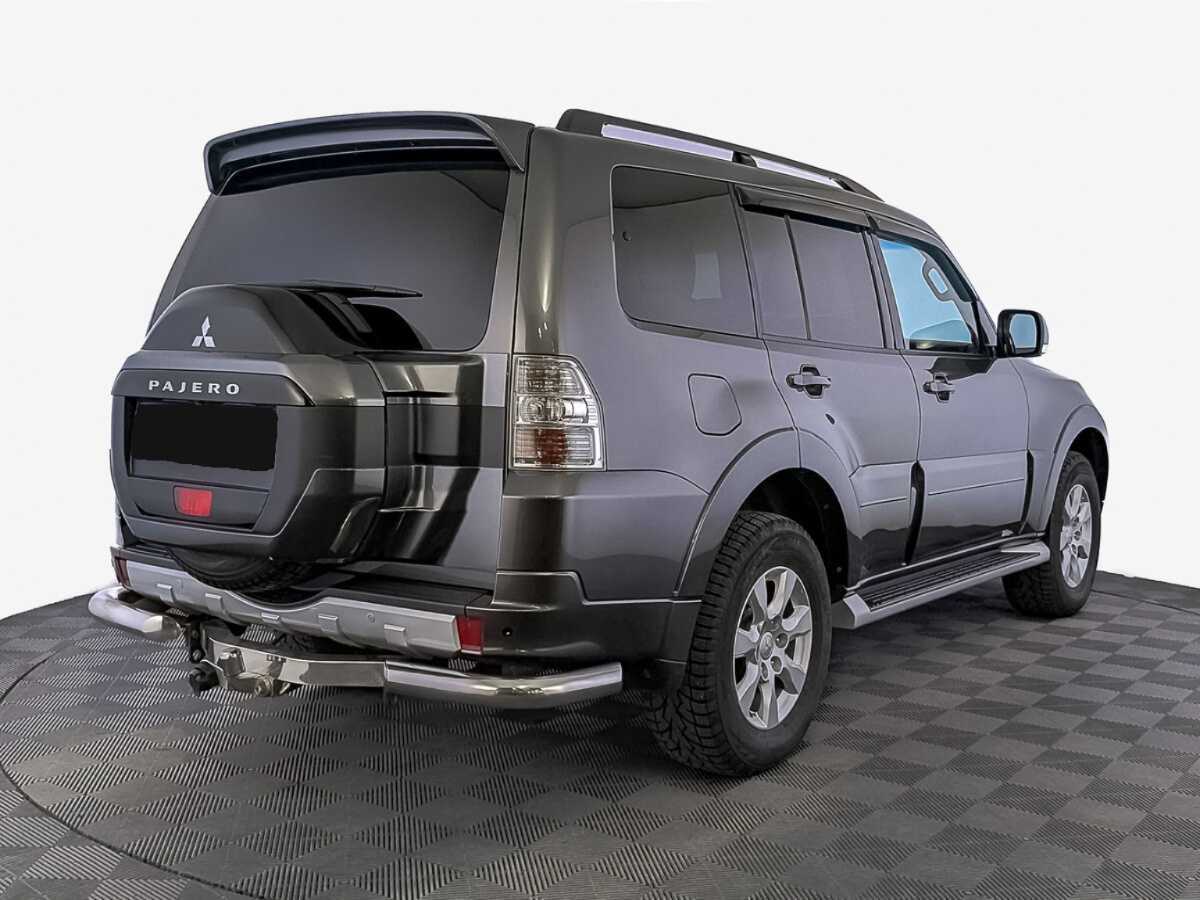 Mitsubishi Pajero 2018