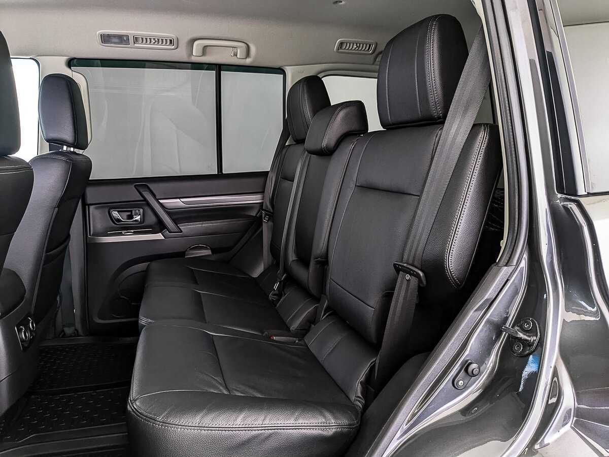 Mitsubishi Pajero 2018