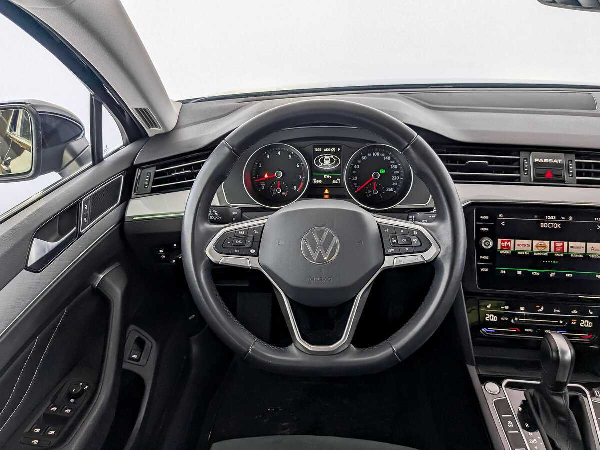 Volkswagen Passat 2021