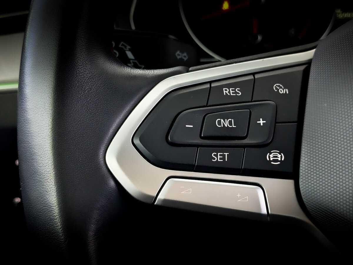 Volkswagen Passat 2021