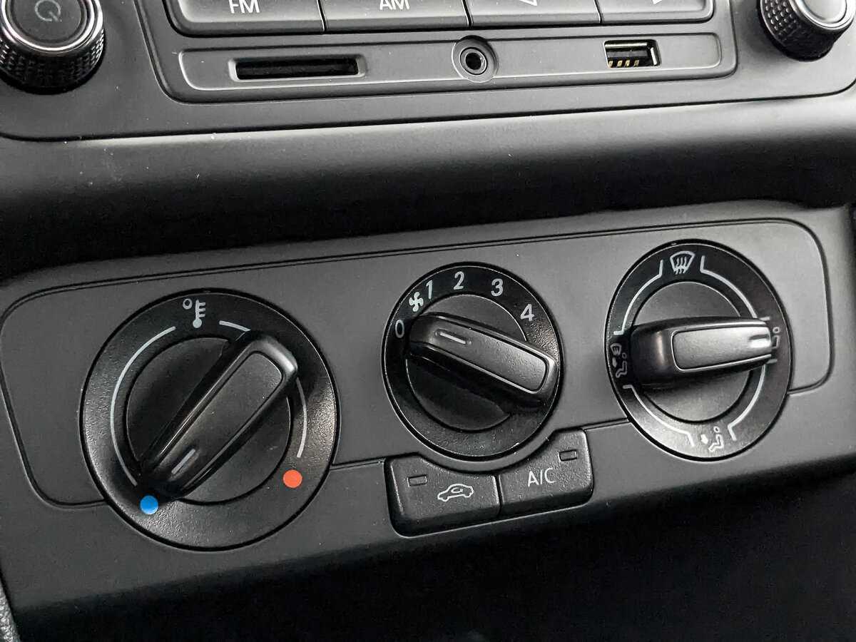 Volkswagen Polo 2015