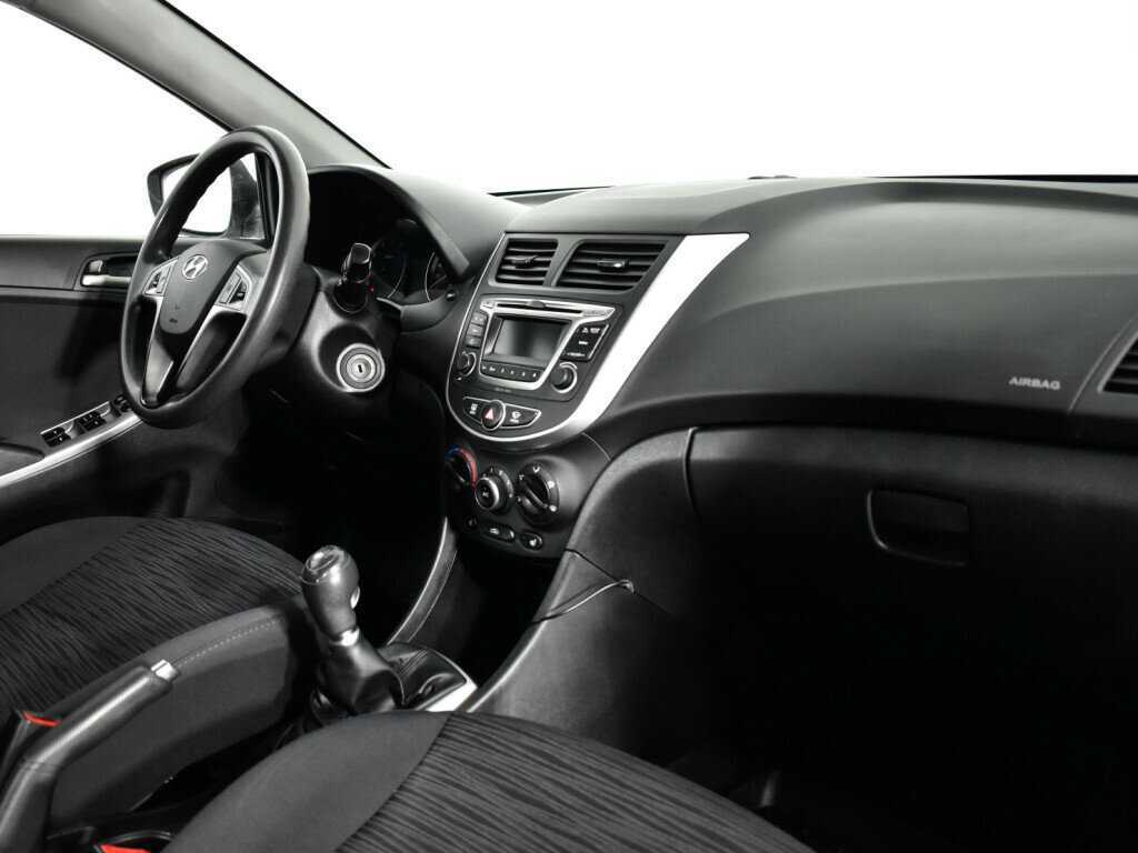 Hyundai Solaris 2016