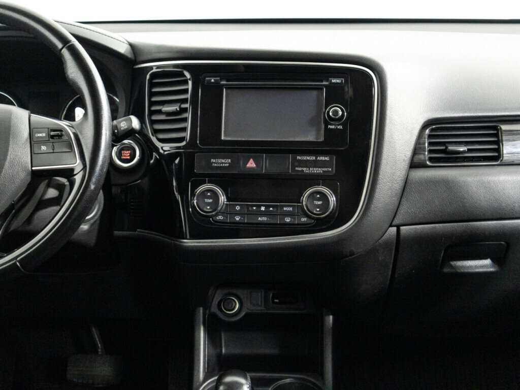 Mitsubishi Outlander 2016