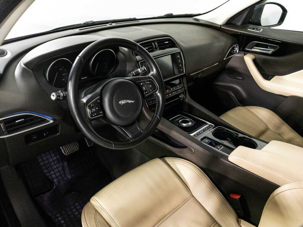 Jaguar F-Pace 2017