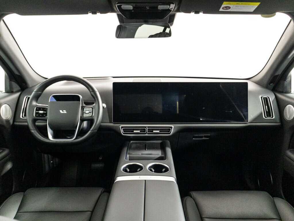 Li Auto (Lixiang) L7 2023