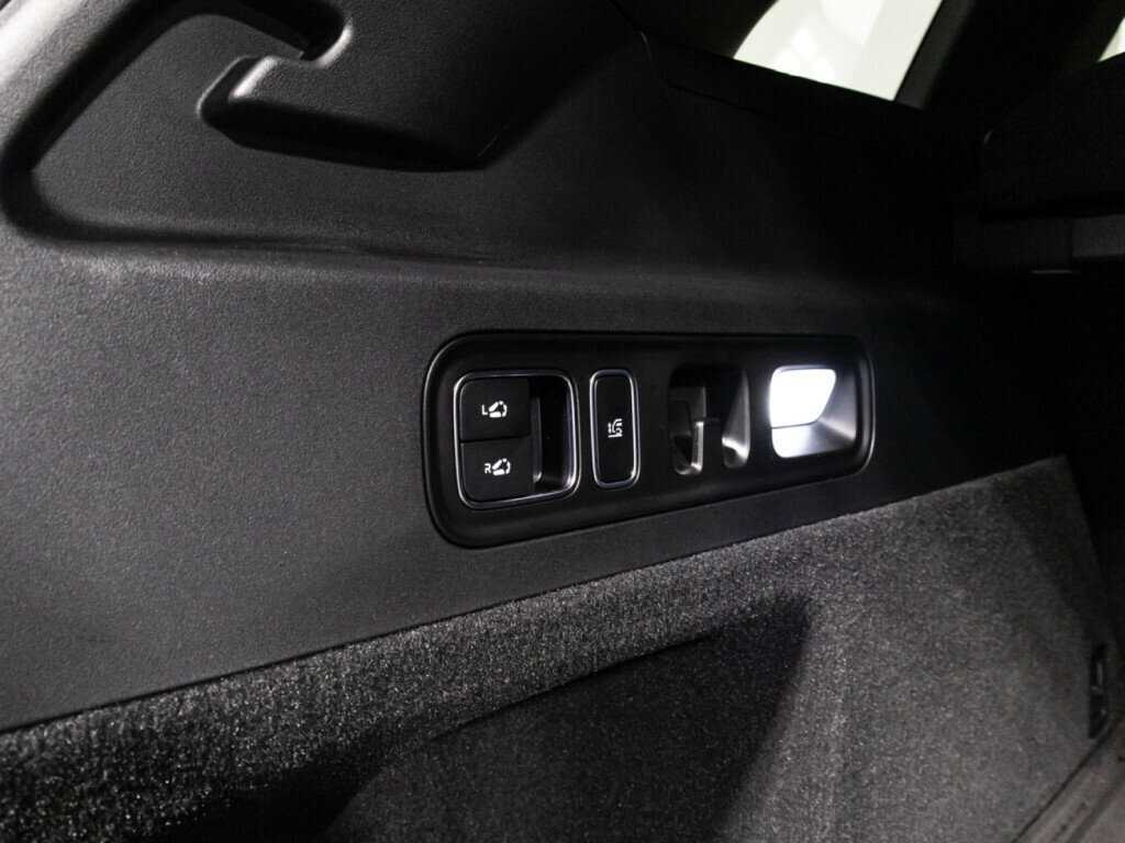 Li Auto (Lixiang) L7 2023