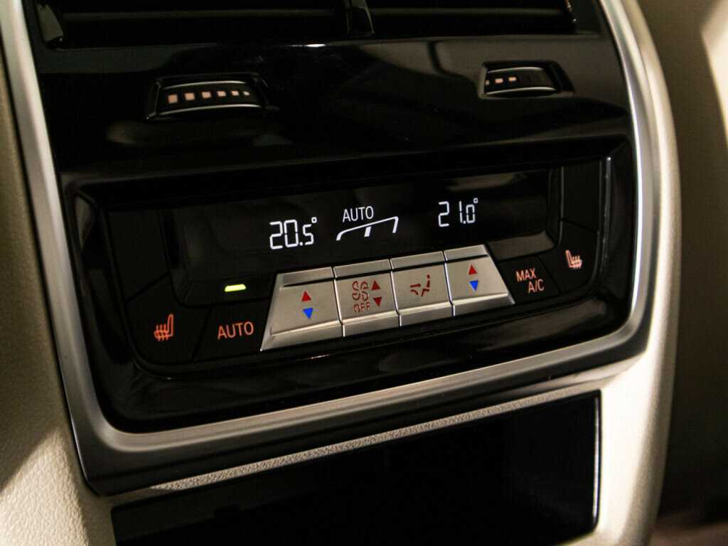 BMW X7 2020