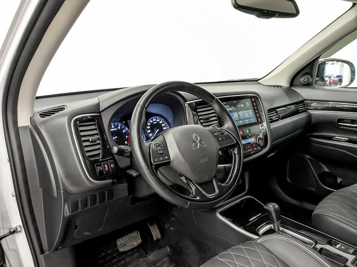 Mitsubishi Outlander 2022