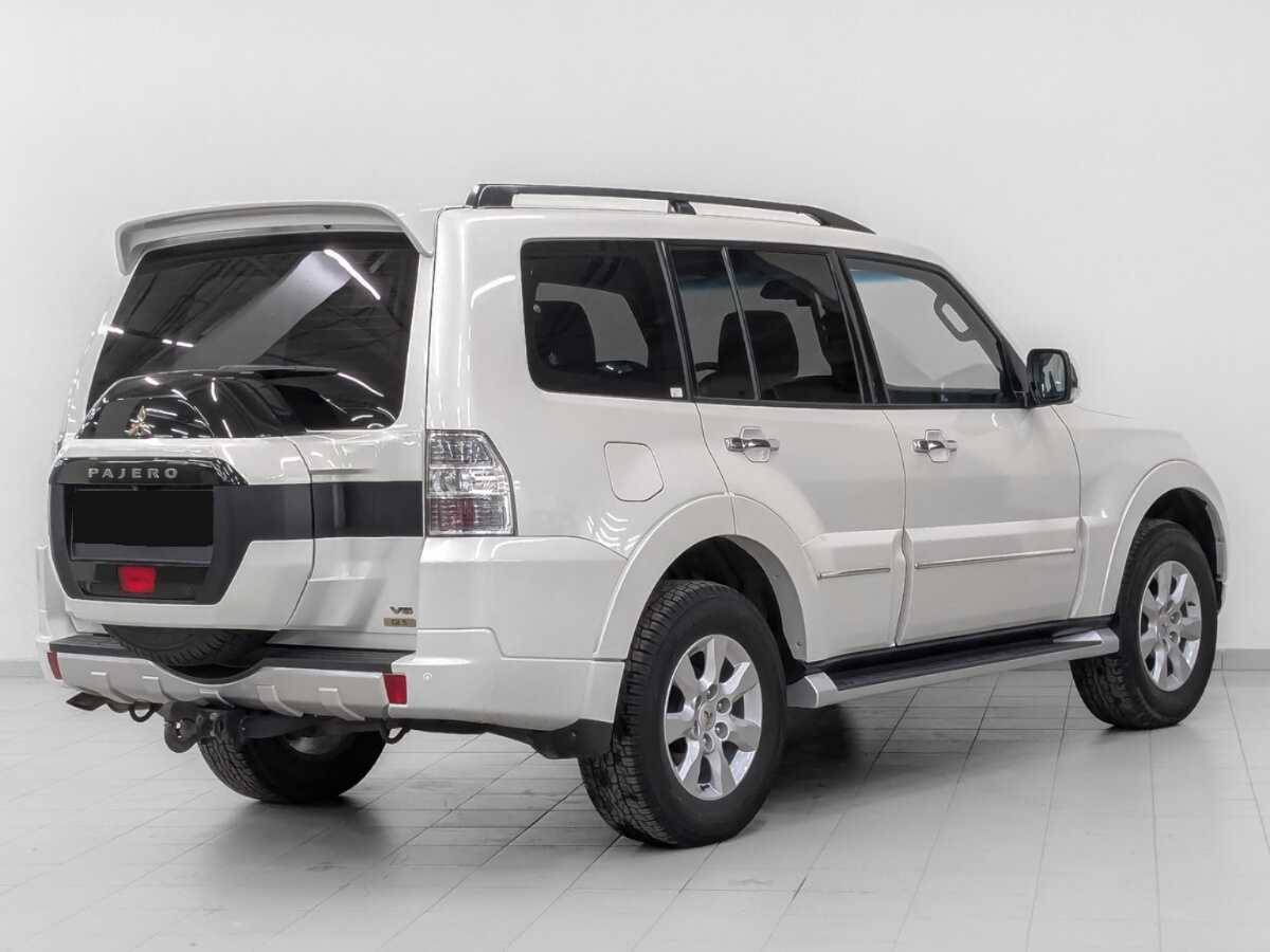 Mitsubishi Pajero 2021