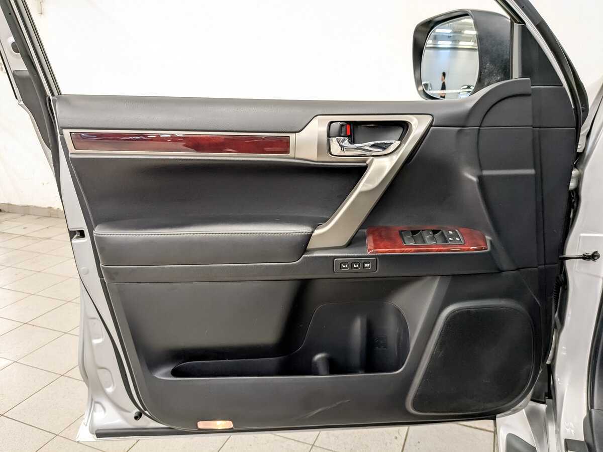Lexus GX 2012
