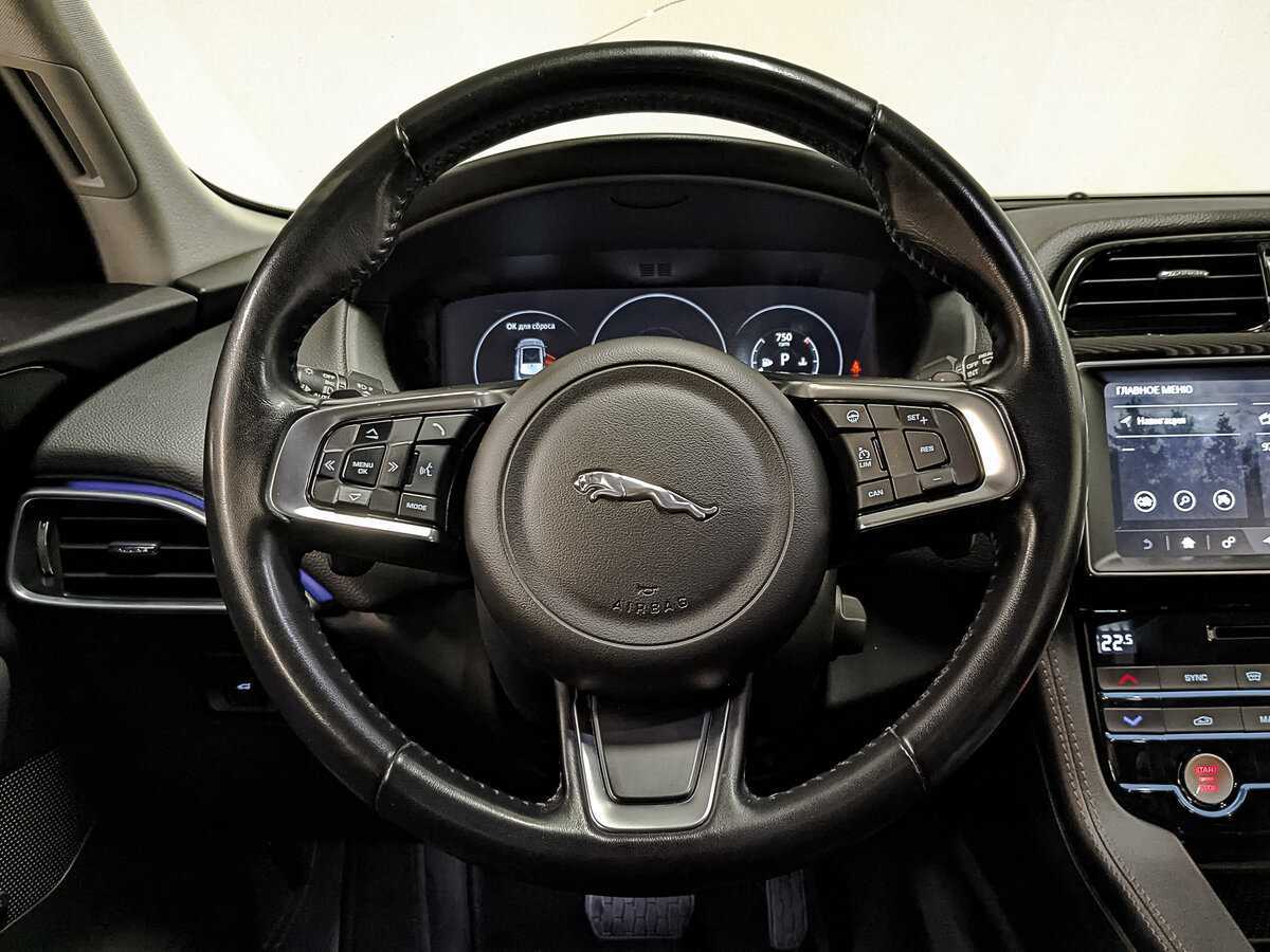 Jaguar F-Pace 2018