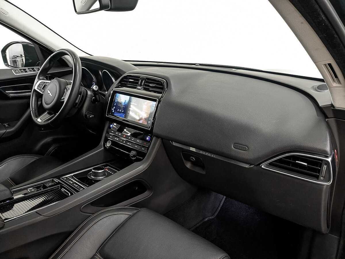 Jaguar F-Pace 2018