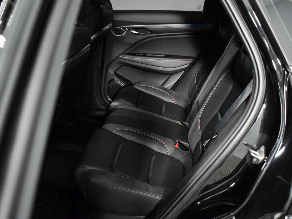 Geely Tugella 2022
