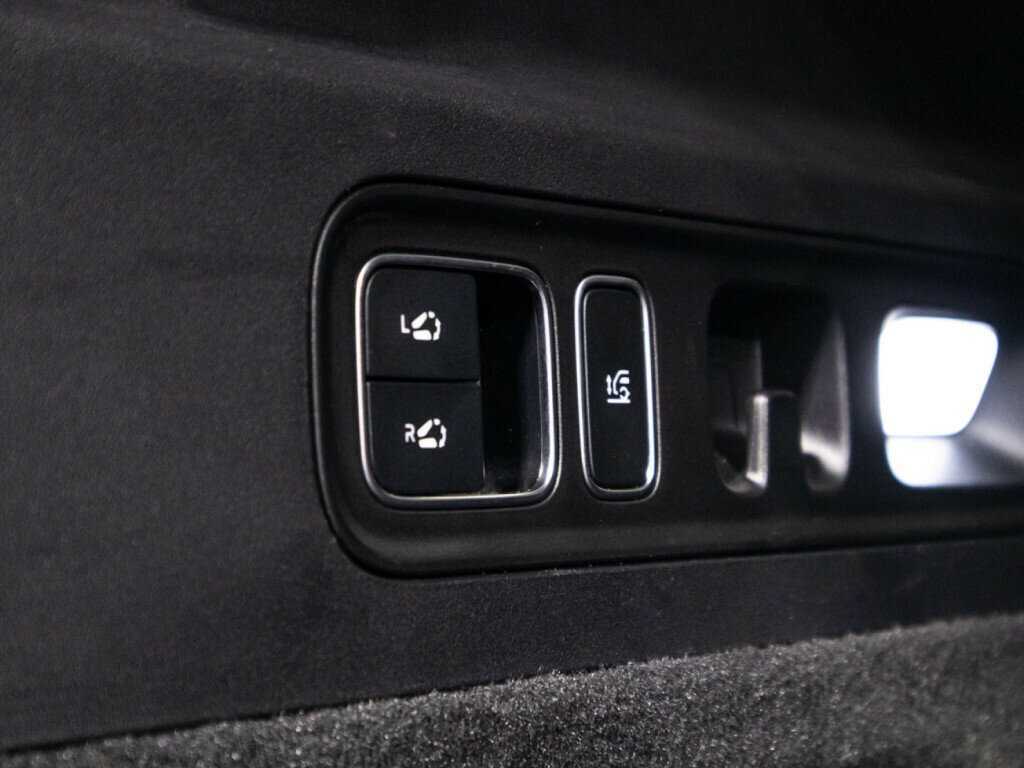 Li Auto (Lixiang) L7 2023