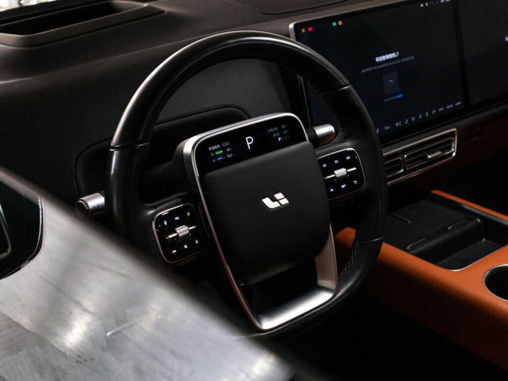 Li Auto (Lixiang) L7 2023