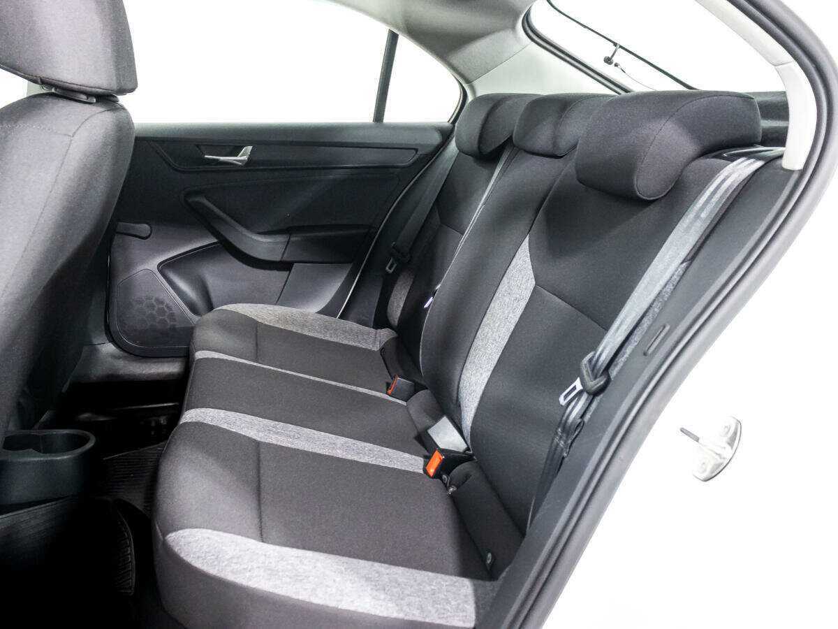 Skoda Rapid 2021