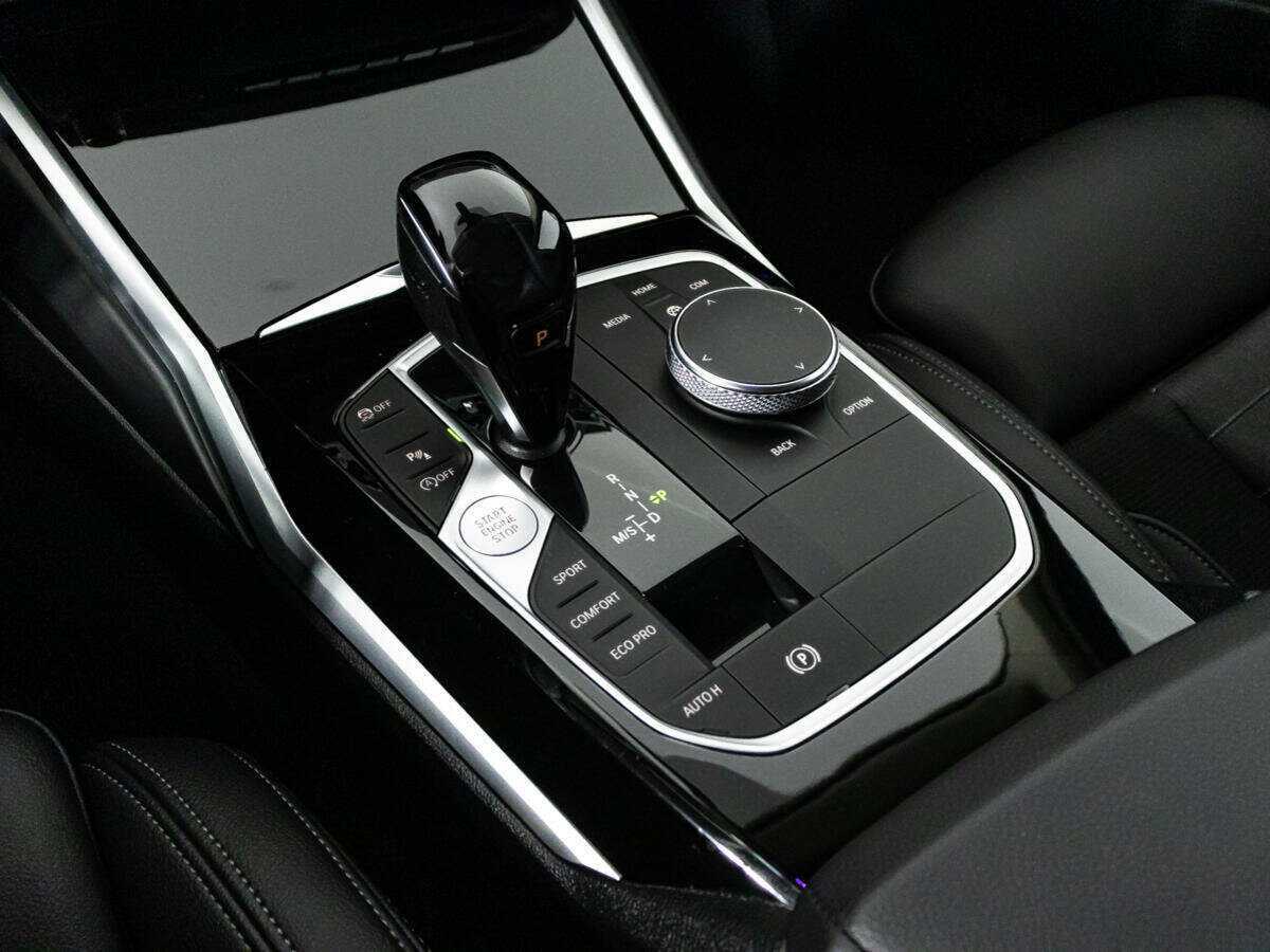 BMW 3 серии 2020