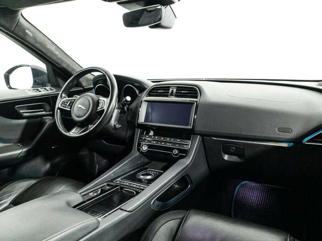 Jaguar F-Pace 2019