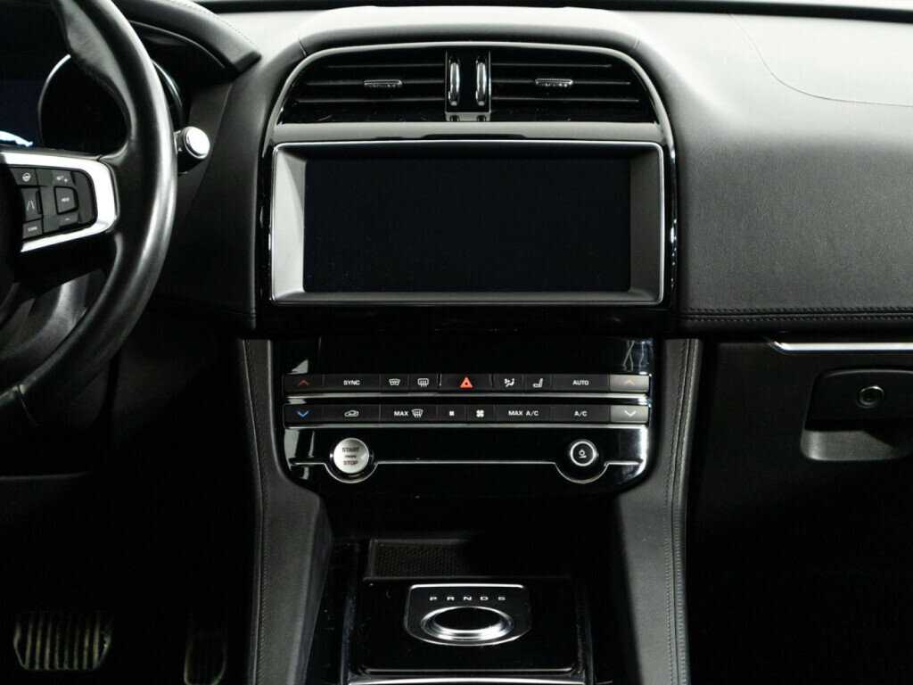 Jaguar F-Pace 2019