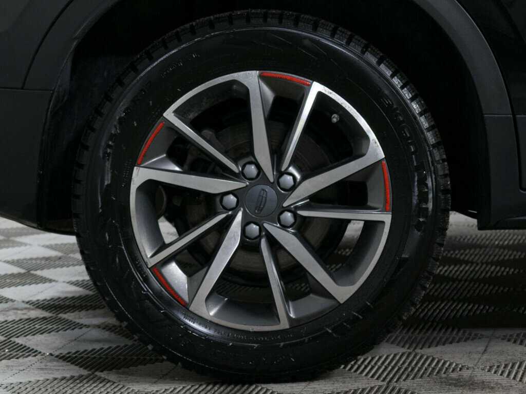 Geely Coolray 2022