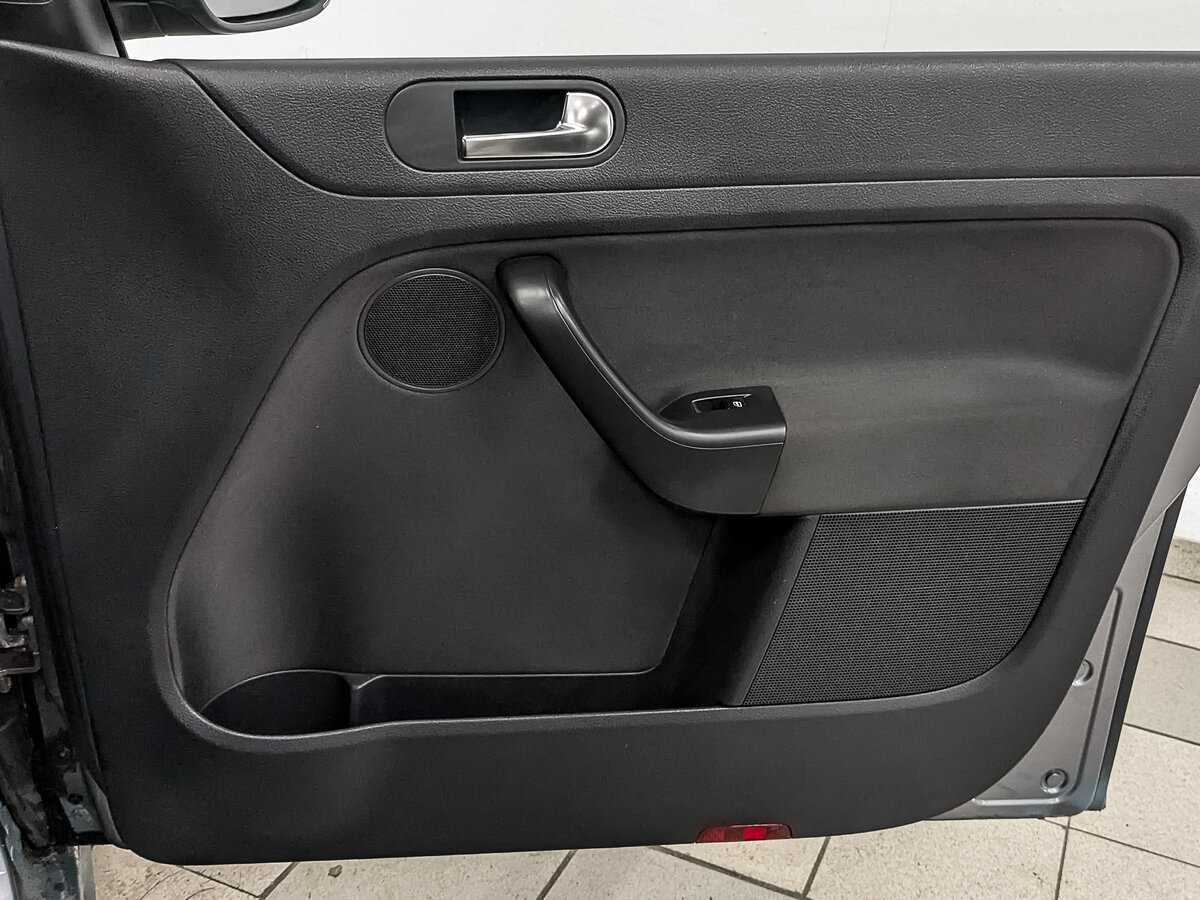 Volkswagen Golf Plus 2012