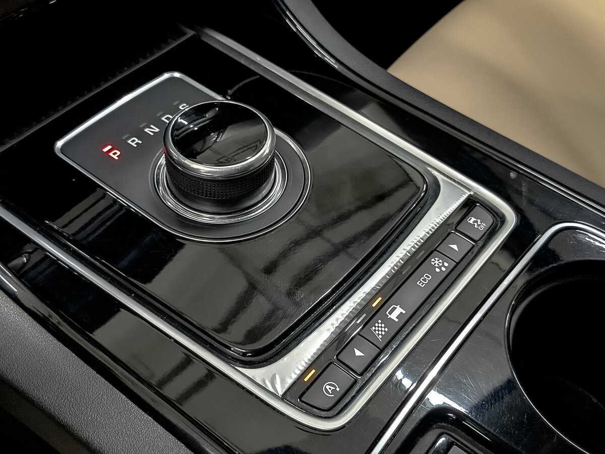 Jaguar XE 2017