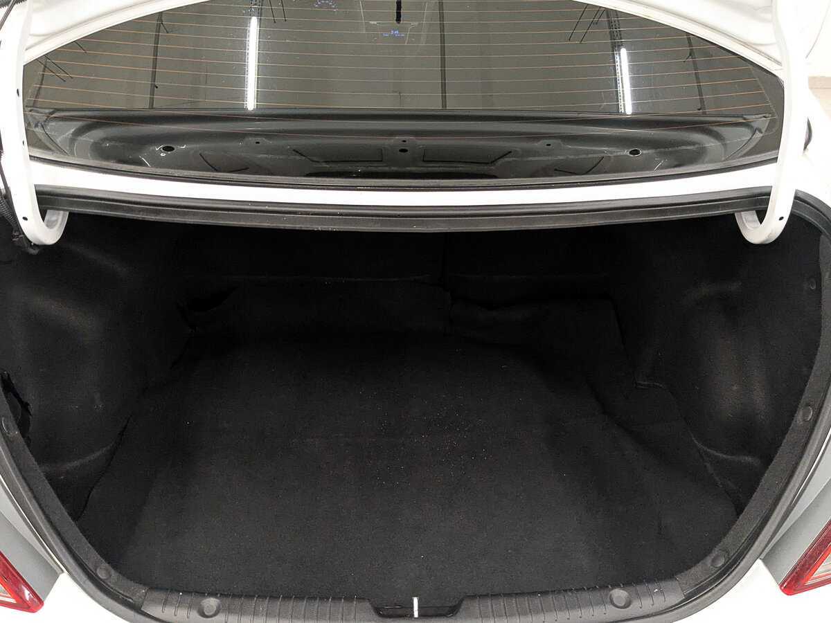 Hyundai Solaris 2015