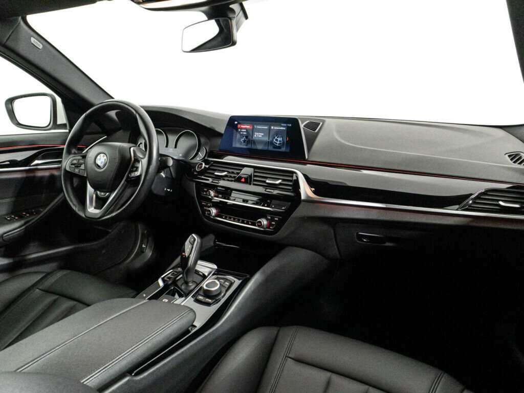 BMW 5 серии 2020