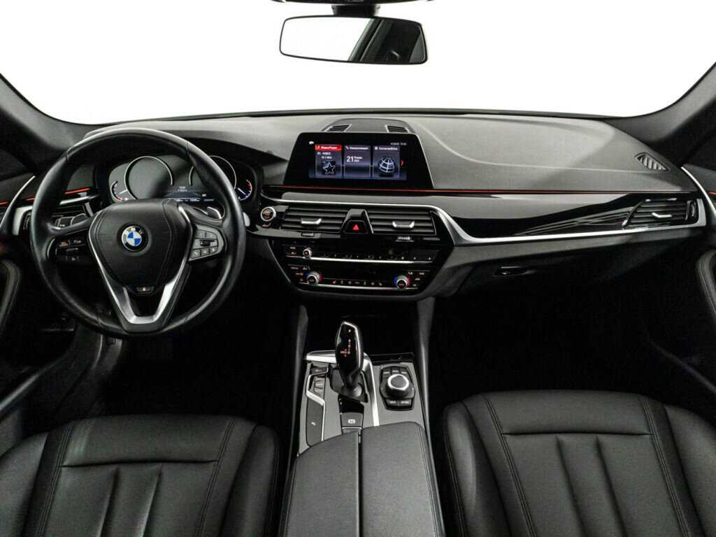 BMW 5 серии 2020